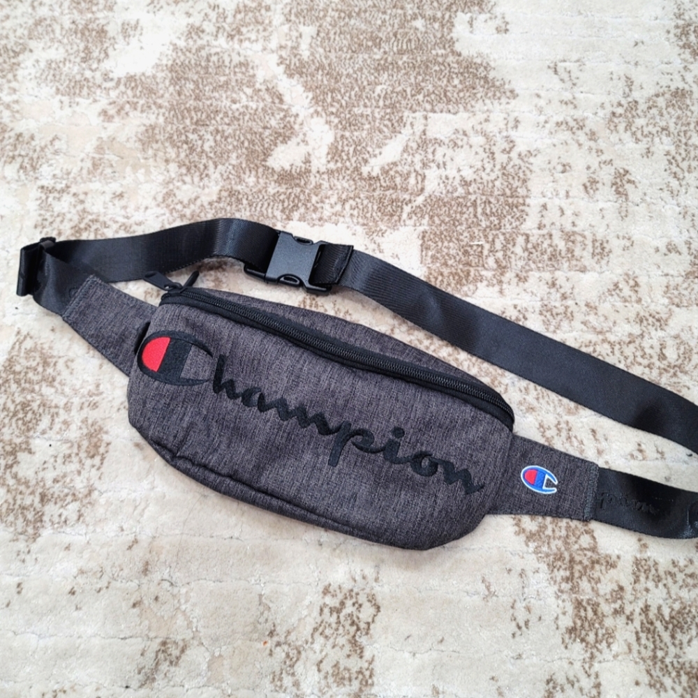 🍒 2/$22 Champion Fannie Pack/bag